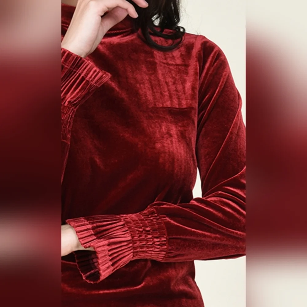 Molly Bracken Elegant Velvet Red Top - Picture 5 of 10
